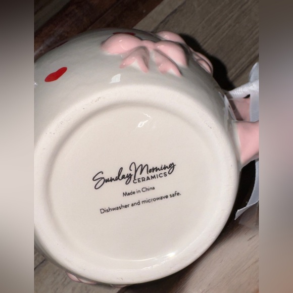 Super Cute Ceramic Mug with Red Hearts ❤️  and Pink Bows 🎀  Valentines Day - Picture 10 of 10